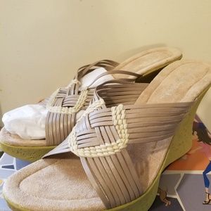 Gabriella Rocha wedge heels
